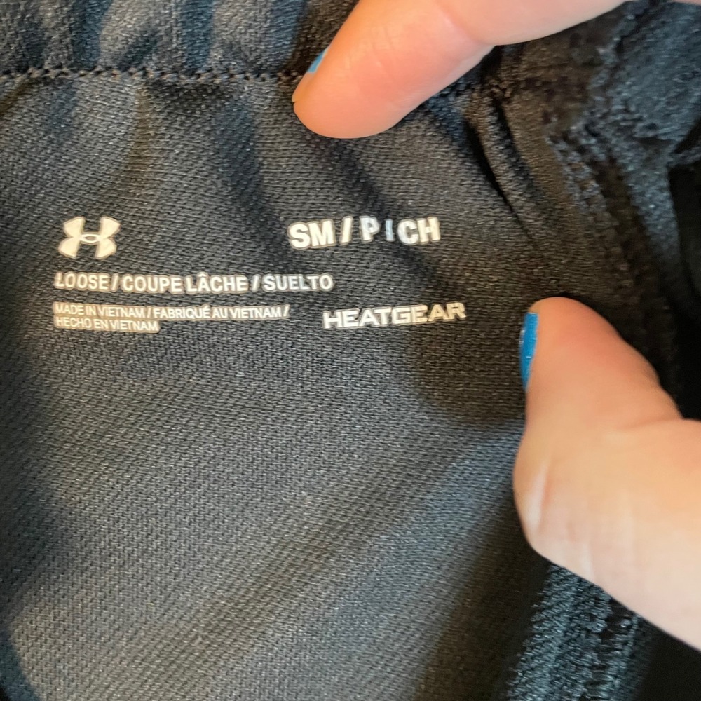 Under Armour Women's Play Up Shorts 3.0 Size Small 3" Inseam Activewear Sporty - Picture 2 of 5